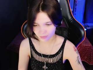 le modèle gg-viper est en webcam porno dans un show sur le site camsoda, il possède les tags suivants: erotic dance,facial piercings,foot fetish,gray eyes,no drinking,skinny,small tits,smoking,spanking,striptease,tattoos,twerk,brown hair,hd