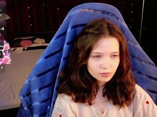 Live cam show with Moonberry_Yi