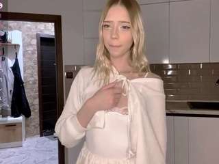 le modèle leannshamsi est en webcam porno dans un show sur le site camsoda, il possède les tags suivants: anal toys,pussy,lingerie,lush,natural,nature,nipple piercings,no drinking,no smoking,public,sexy,green eyes,skinny,spank,squirter,strip,tease,teen 18,thin,young adult