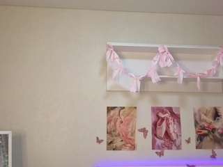 milly-jade live webcam show