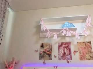 milly-jade live webcam show