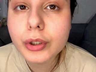 le modèle pamalatobon est en webcam porno dans un show sur le site camsoda, il possède les tags suivants: amateur,no smoking,fingers,flashing,anal,handjob,lush,natural,no drinking,orgasm,fetish,pussy,shaved pussy,spank,squirter,tattoos,tease,teen 18,young adult,fingering