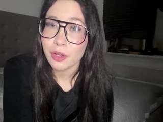 shalaouten's CamSoda show and profile