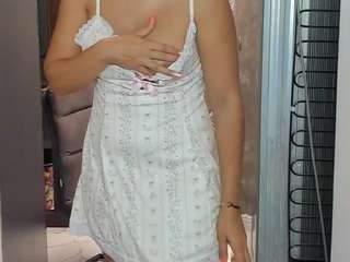 le modèle sweetdianeee est en webcam porno dans un show sur le site camsoda, il possède les tags suivants: ass,squirter,normal,orgasm,pov,pussy,shaved pussy,spank,squirt,strip,milf,striptease,tattoos,tease,teen (18+),tittyfuck,toys,twerk,wet,average