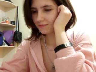 Live webcam model tarynoleksiak on Soda Cams