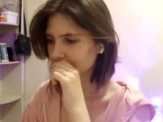 Live webcam model tarynoleksiak on Soda Cams