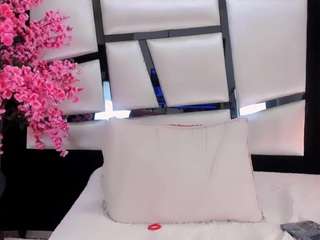 victoriacooper01 webcam