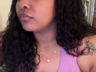 yourmamisilkx webcam