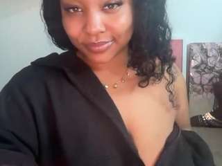 yourmamisilkx webcam model