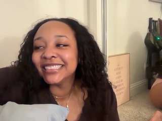 yourmamisilkx webcam