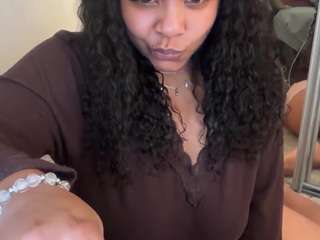 yourmamisilkx webcam