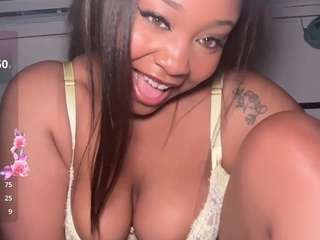 yourmamisilkx