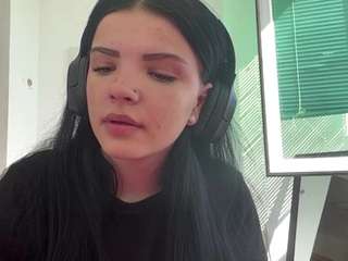 celinemedel Live Webcam on CamSoda