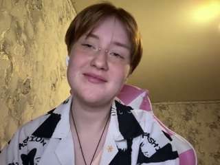 clotildenipp live cam profile