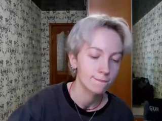 Live webcam model corrinekollar on Soda Cams