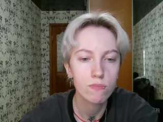 Live webcam model corrinekollar on Soda Cams