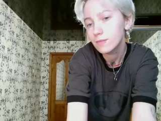 corrinekollar's CamSoda show and profile