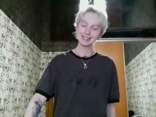 Live webcam model corrinekollar on Soda Cams