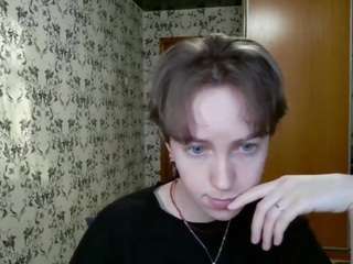 Live webcam model corrinekollar on Soda Cams