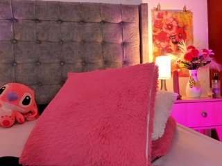 lindafosterr live cam profile