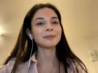 Live webcam model lynellearmwood on Soda Cams