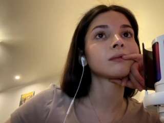 lynellearmwood webcam