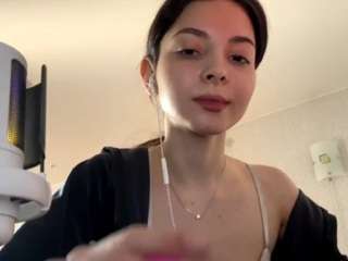 lynellearmwood webcam