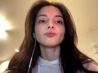 lynellearmwood webcam