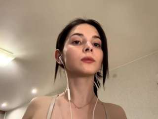 lynellearmwood Live Webcam on CamSoda