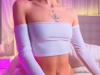 monicaleen live cam profile