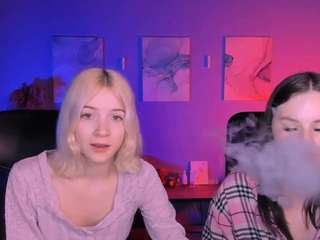 Live webcam model sabrina-mooore on Soda Cams