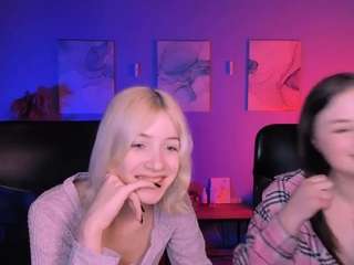 Live webcam model sabrina-mooore on Soda Cams