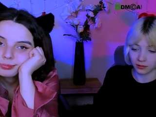 sabrina-mooore's CamSoda show and profile