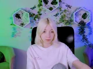 sabrina-mooore Live Webcam on CamSoda