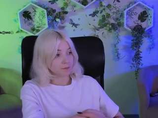 sabrina-mooore live webcam show