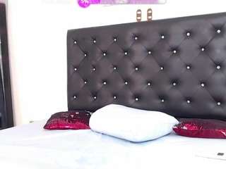 skinychanel live cam profile