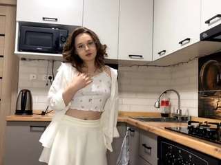 yvonelichtenwalner Live Webcam on CamSoda