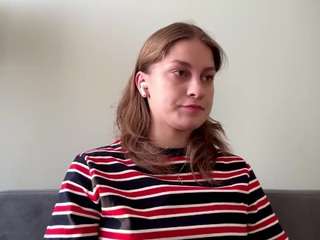 Live webcam model zanaroskos on Soda Cams