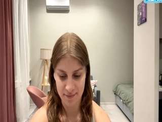 zanaroskos's CamSoda show and profile