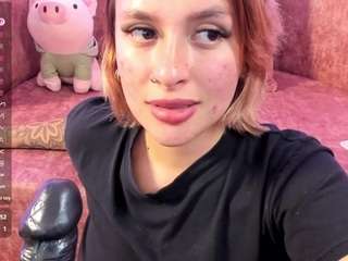 Live webcam model daily-1 on Soda Cams