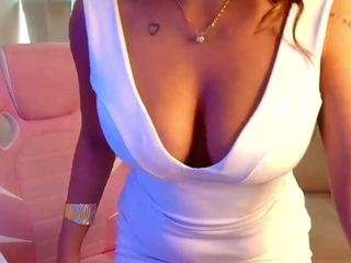 debra-fox Live Webcam on CamSoda