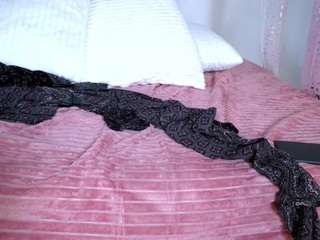 ellie-allen live cam profile