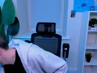 emmitbarker Live Webcam on CamSoda