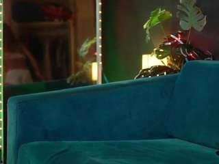 NaomiAmora live cam preview