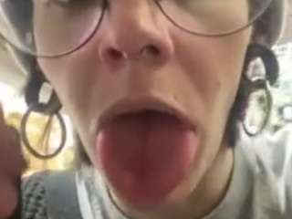 p3achypie live cam profile