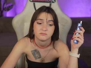 Live webcam model sweetcherry054 on Soda Cams