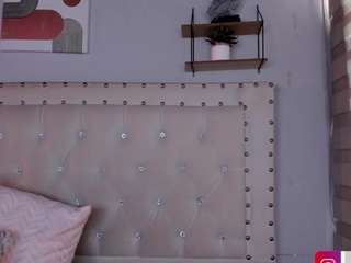 ateneaklett1 live webcam show