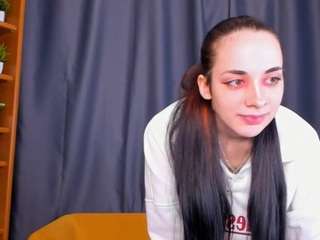 Live webcam model halovoyage on Soda Cams