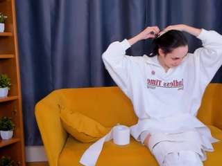 Live webcam model halovoyage on Soda Cams