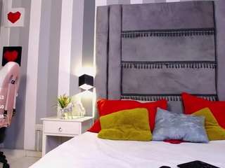 Julianewell live cam preview